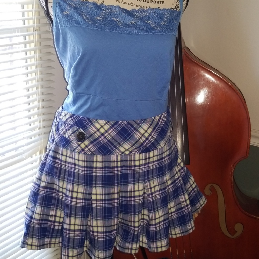 *SOLD* Plaid skort size 14/16